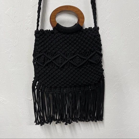 Danielle Nicole Purse - Picture 5 of 6